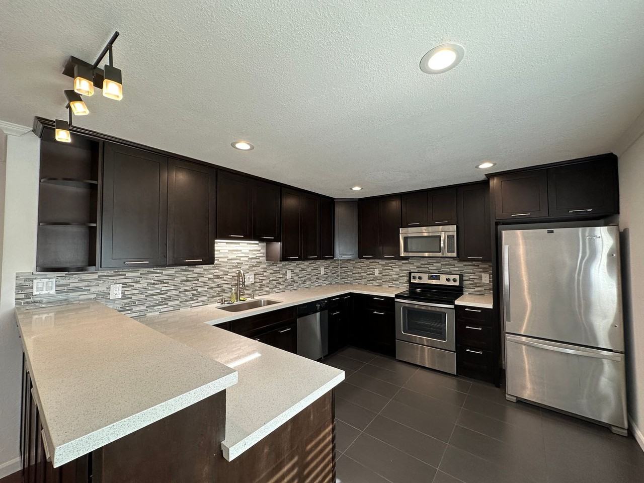 34806 Starling Dr #1 - Photo 2 of 21