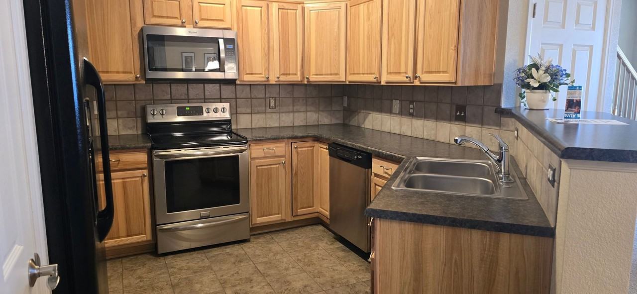 12766 Jasmine St #D - Photo 3 of 23