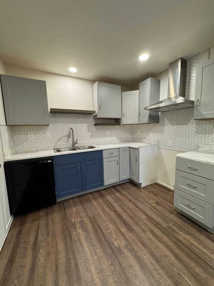 4427 Bowie St - Photo 5 of 19