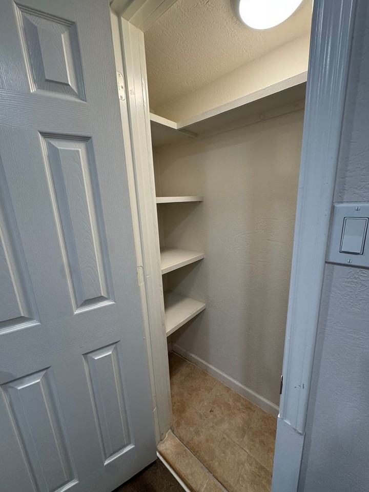 4427 Bowie St - Photo 6 of 19