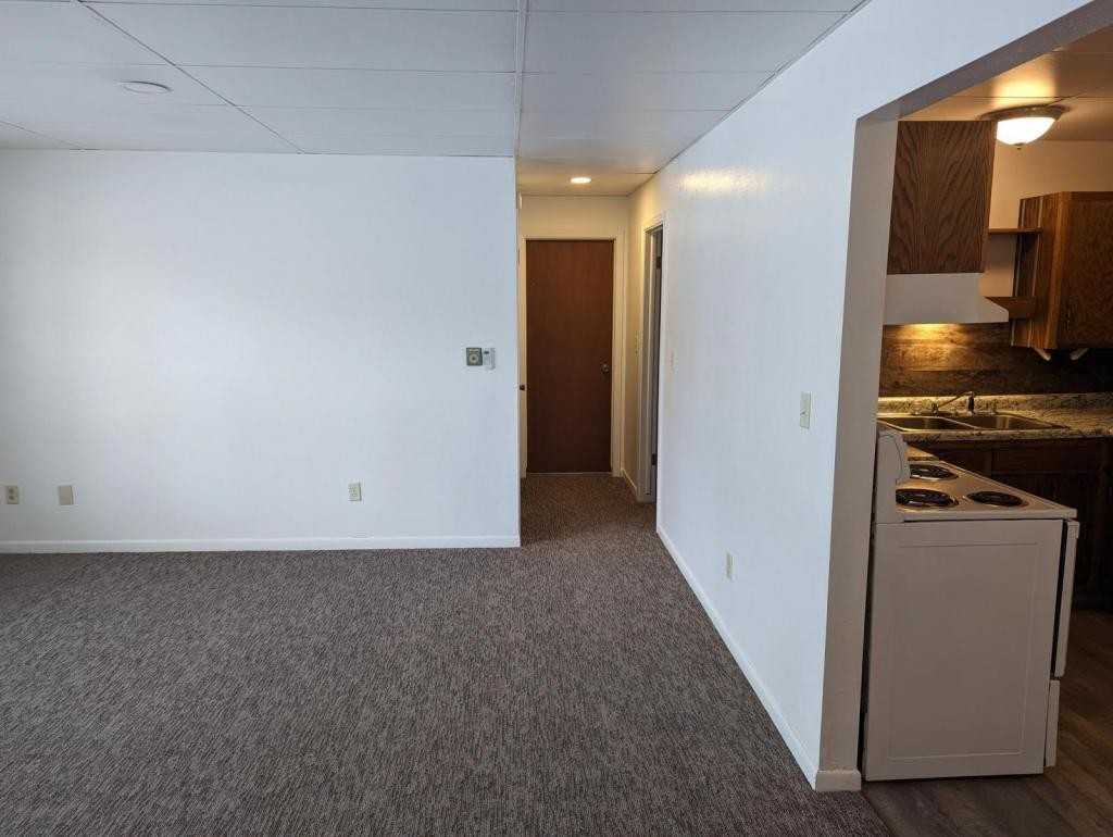 121 N 18th St - Photo 4 of 10