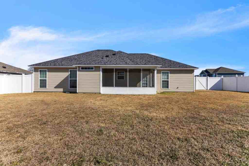 5073 Branch Point Dr - Photo 4 of 43