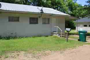 102 Pecan Ln - Photo 1 of 1