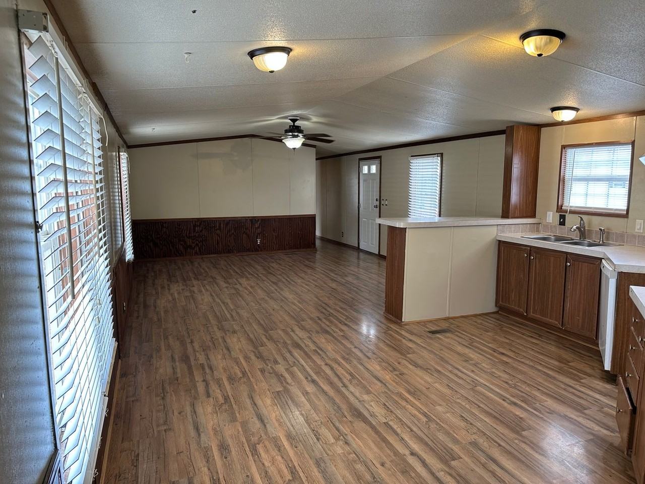 Salem Estates - Photo 4 of 29