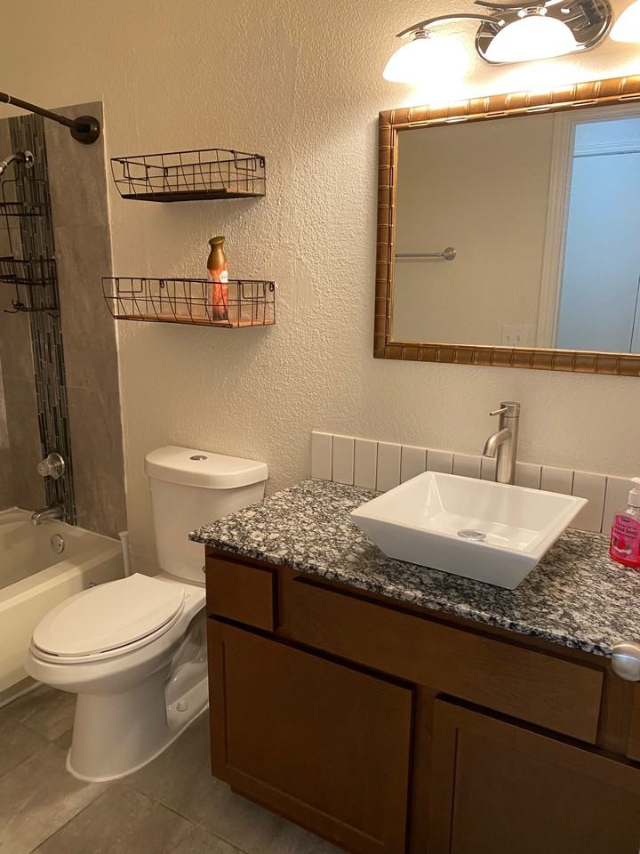 12303 Sw 14th St - Photo 5 of 24