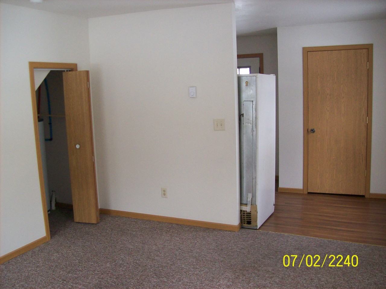 828 Hobart St #A - Photo 3 of 7