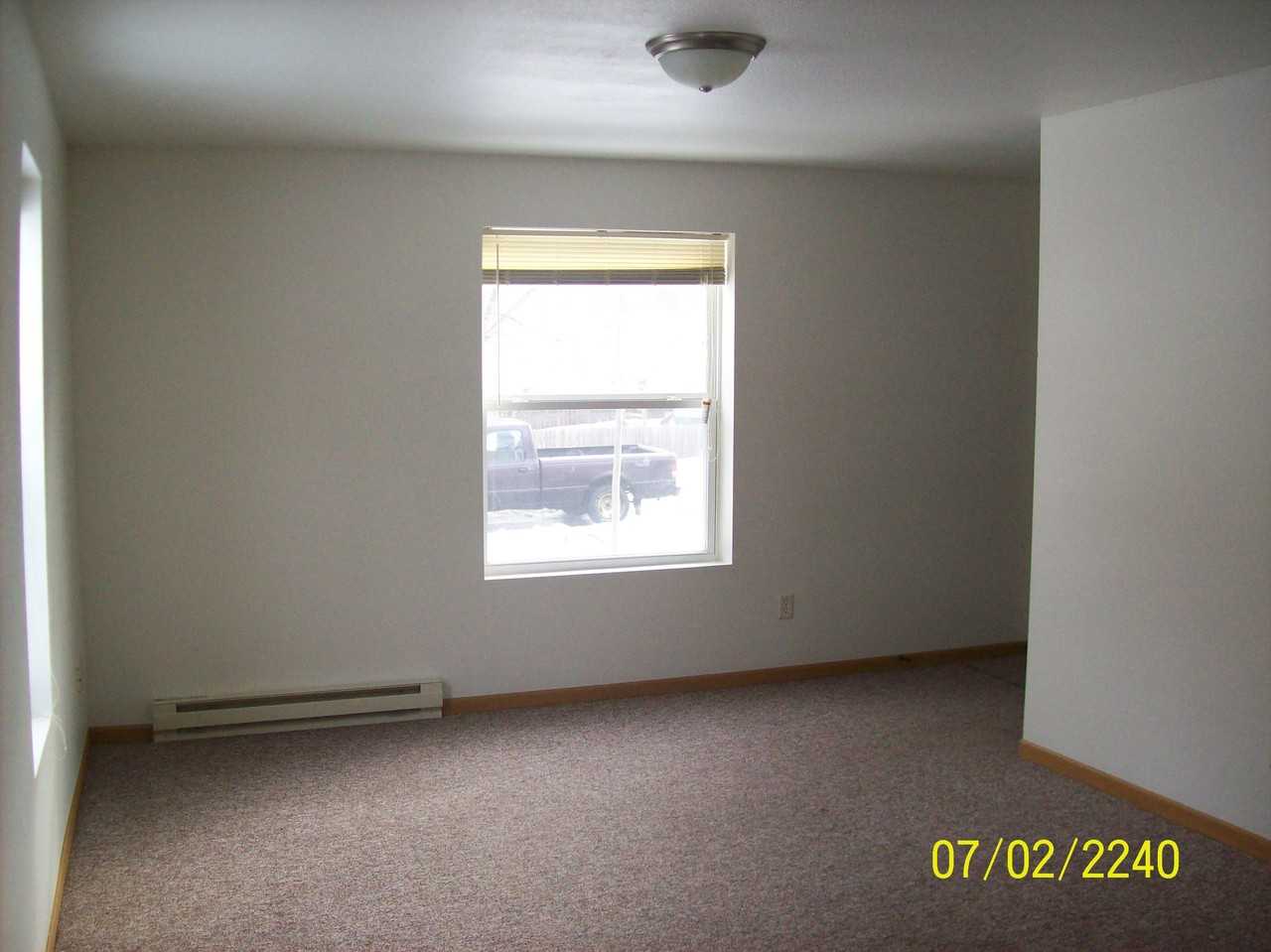 828 Hobart St #A - Photo 6 of 7