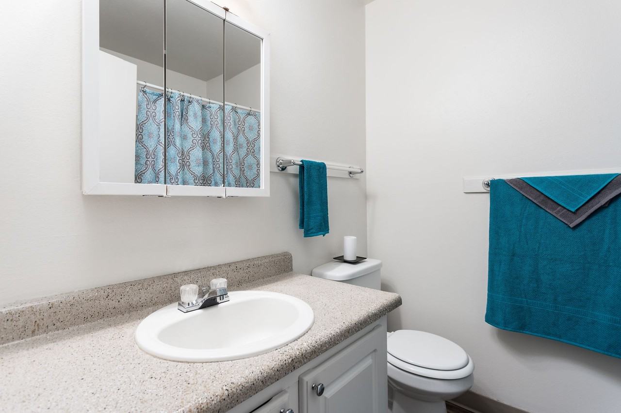 1801 NE 162nd Ave - Photo 5 of 22