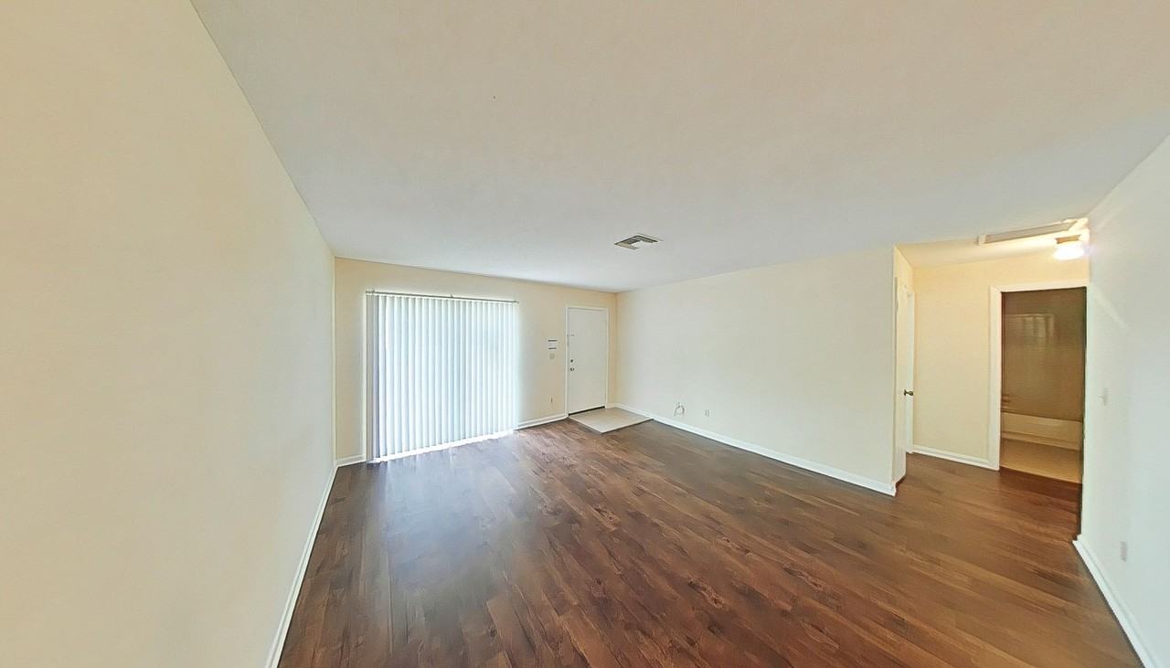 720 Ne 30th Ave #U - Photo 4 of 12
