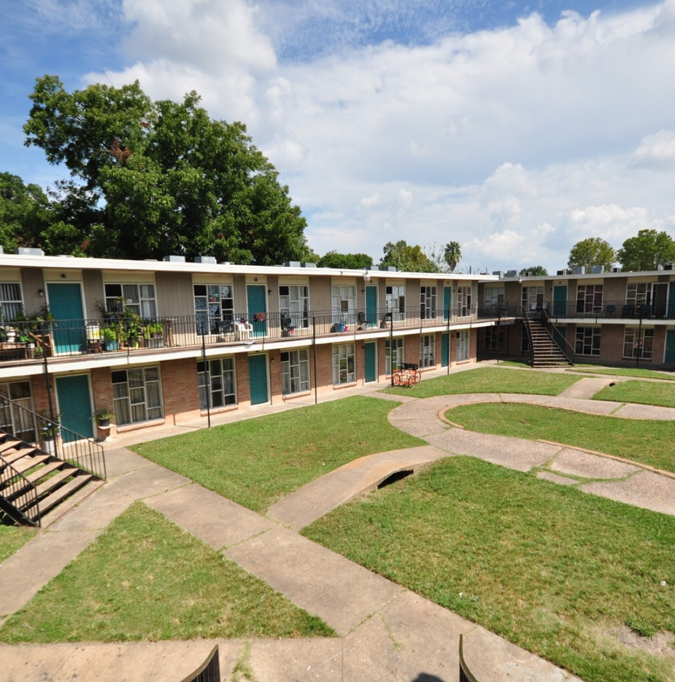 8535 Winkler Dr - Photo 7 of 11