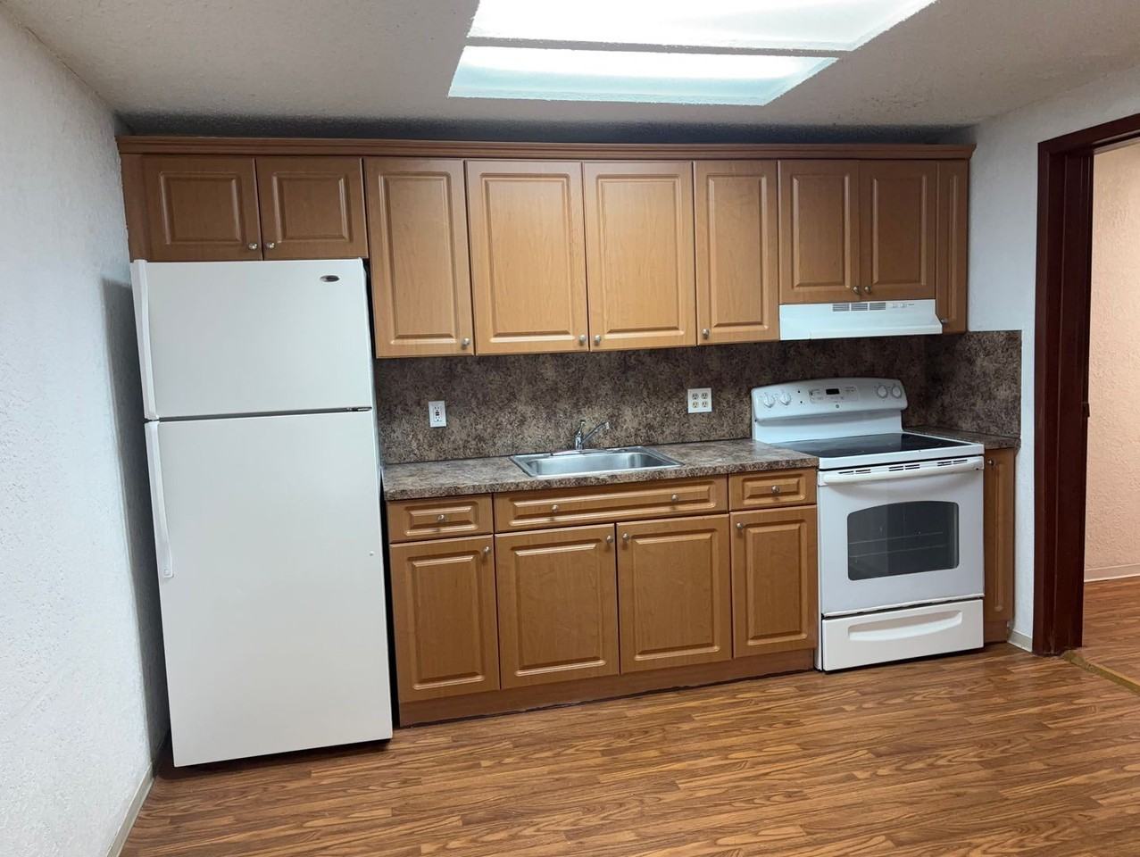 10027 S Nob Hill Cir - Photo 2 of 7