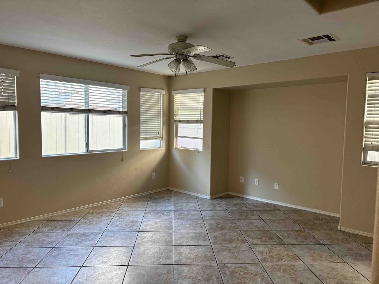 5989 Banbury Heights Way - Photo 3 of 17