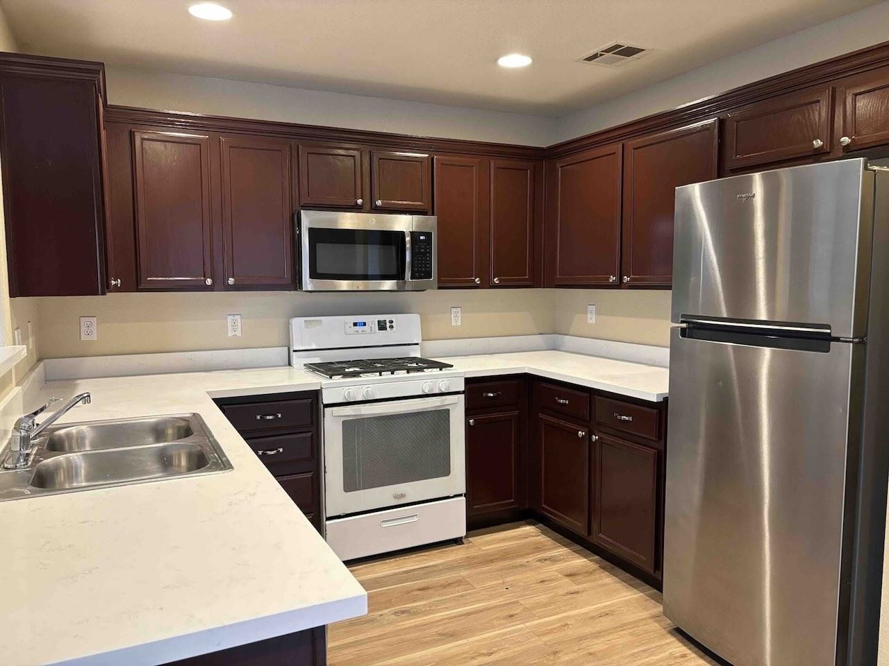 5989 Banbury Heights Way - Photo 4 of 17