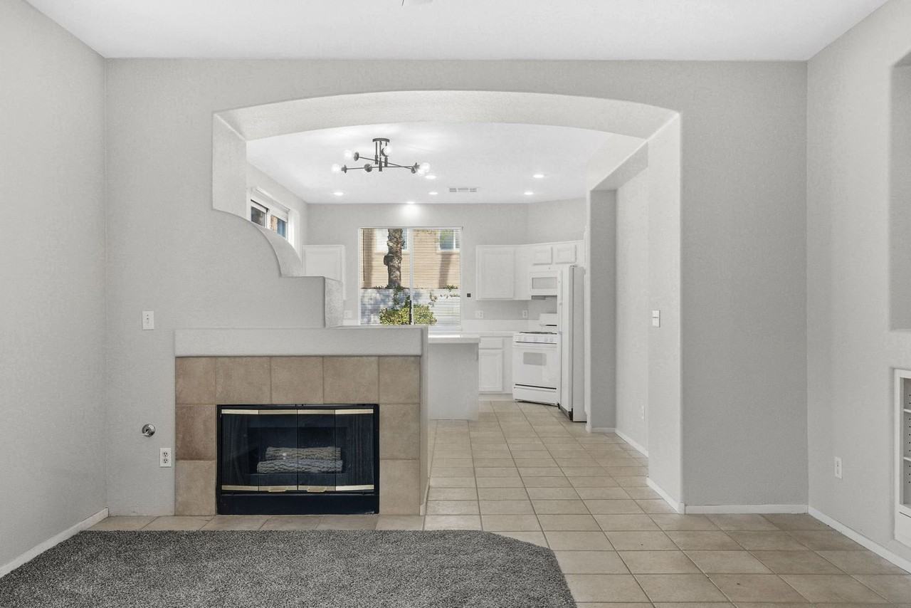 10628 Primrose Arbor Ave - Photo 7 of 45