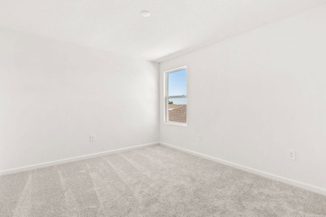 4658 Golden Knight Blvd - Photo 3 of 33