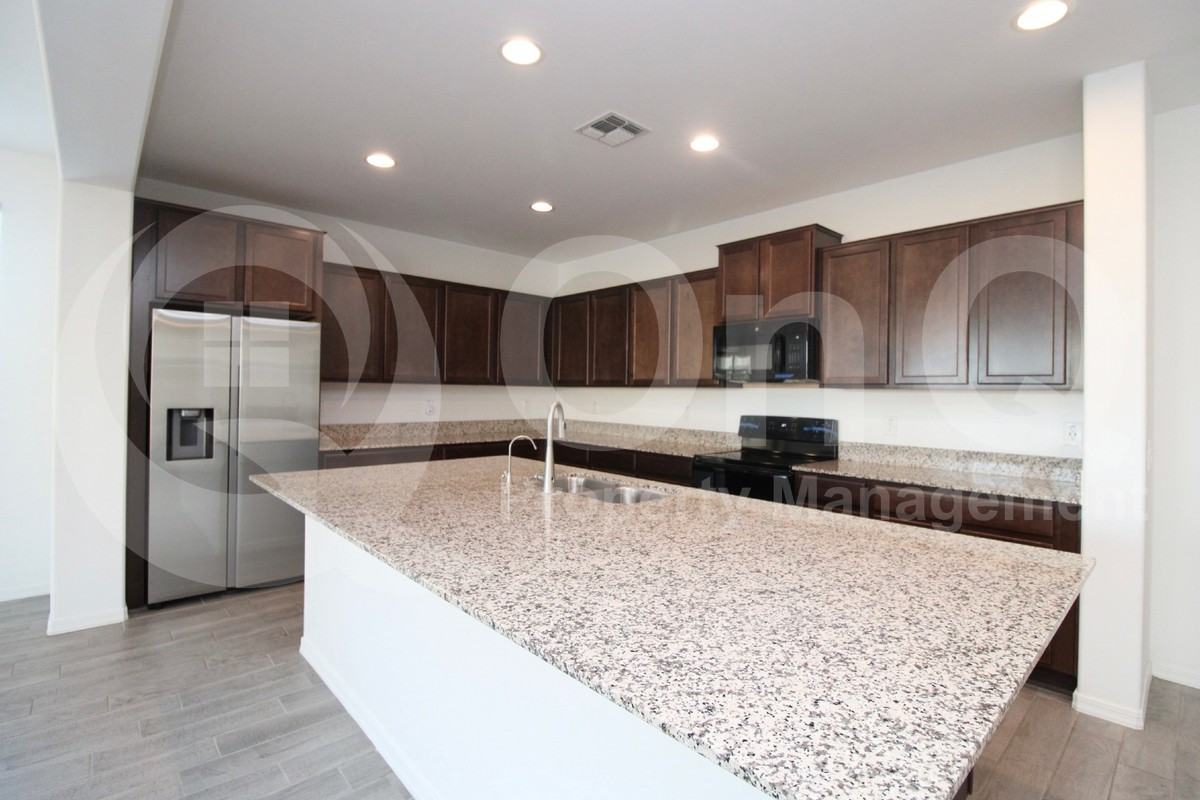 23034 E Via Del Sol - Photo 5 of 31