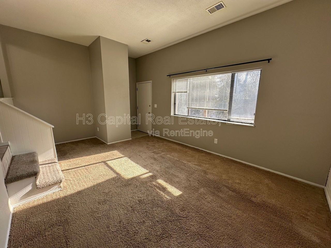 102 Woodhenge Dr Apt C - Photo 3 of 10