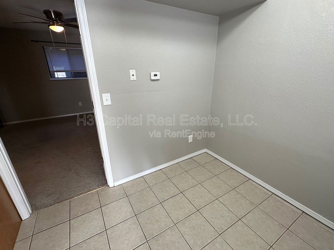 102 Woodhenge Dr Apt C - Photo 7 of 10