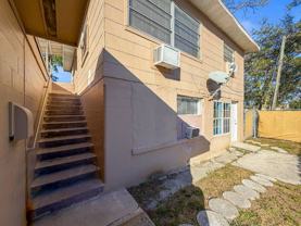 652 E Harbor Dr S - Photo 1 of 1