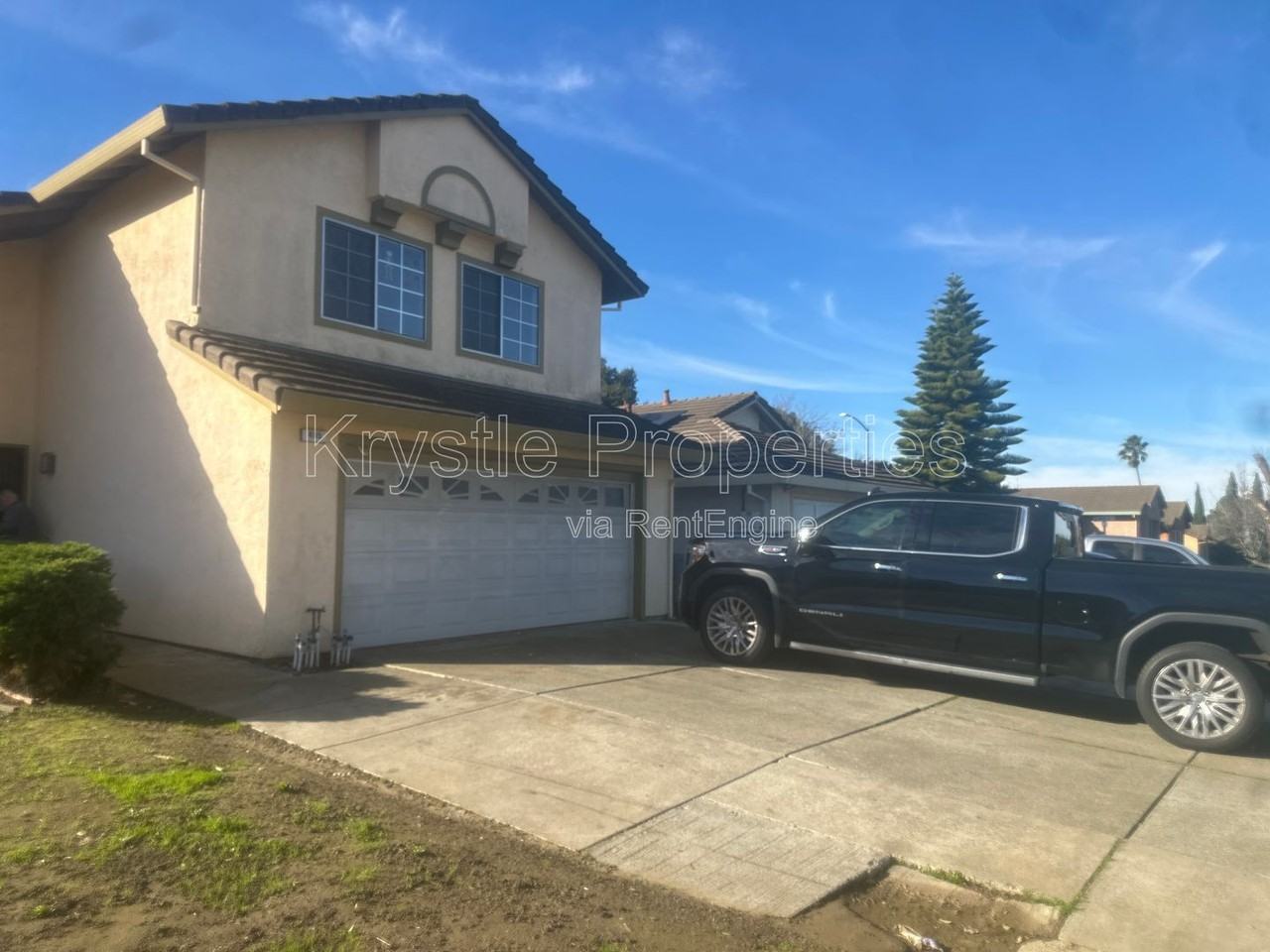 405 Whitney Ave - Photo 2 of 6