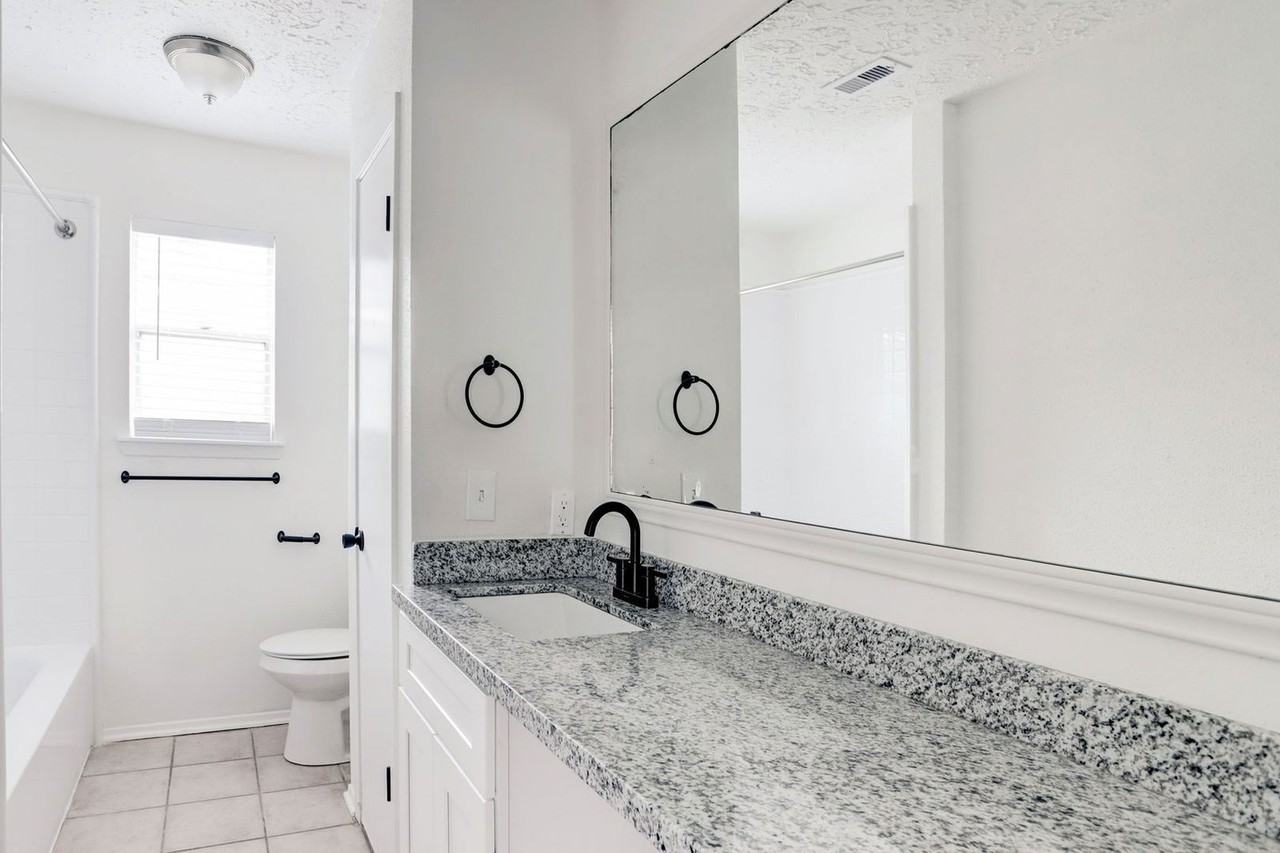 23318 Bright Star Dr - Photo 6 of 10