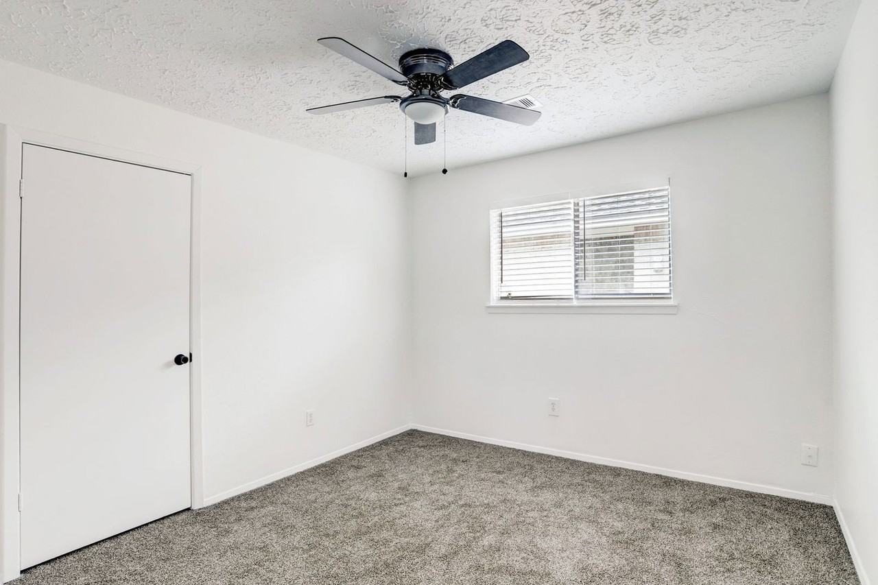 23318 Bright Star Dr - Photo 7 of 10