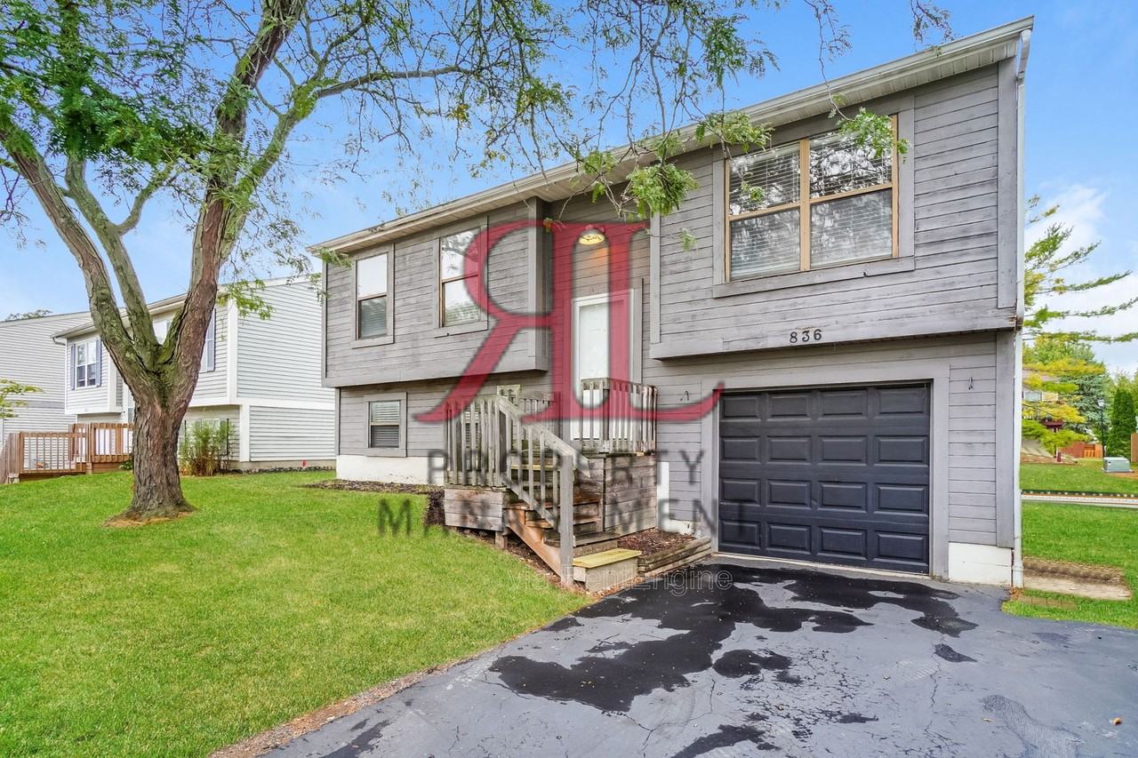 836 Hickok Dr - Photo 2 of 22