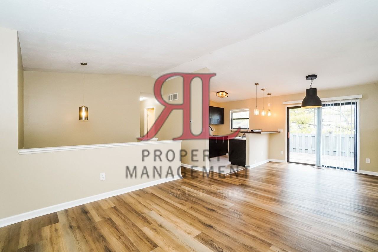 836 Hickok Dr - Photo 6 of 22