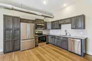 featured image of 212 S Greenwood St