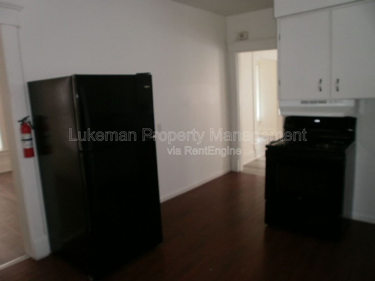 511 Clinton Ave - Photo 2 of 22