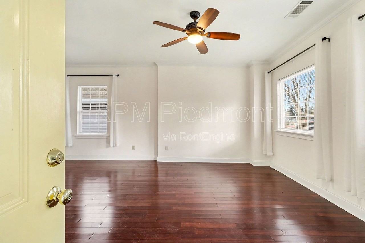 160 Ormond St Se - Photo 6 of 30