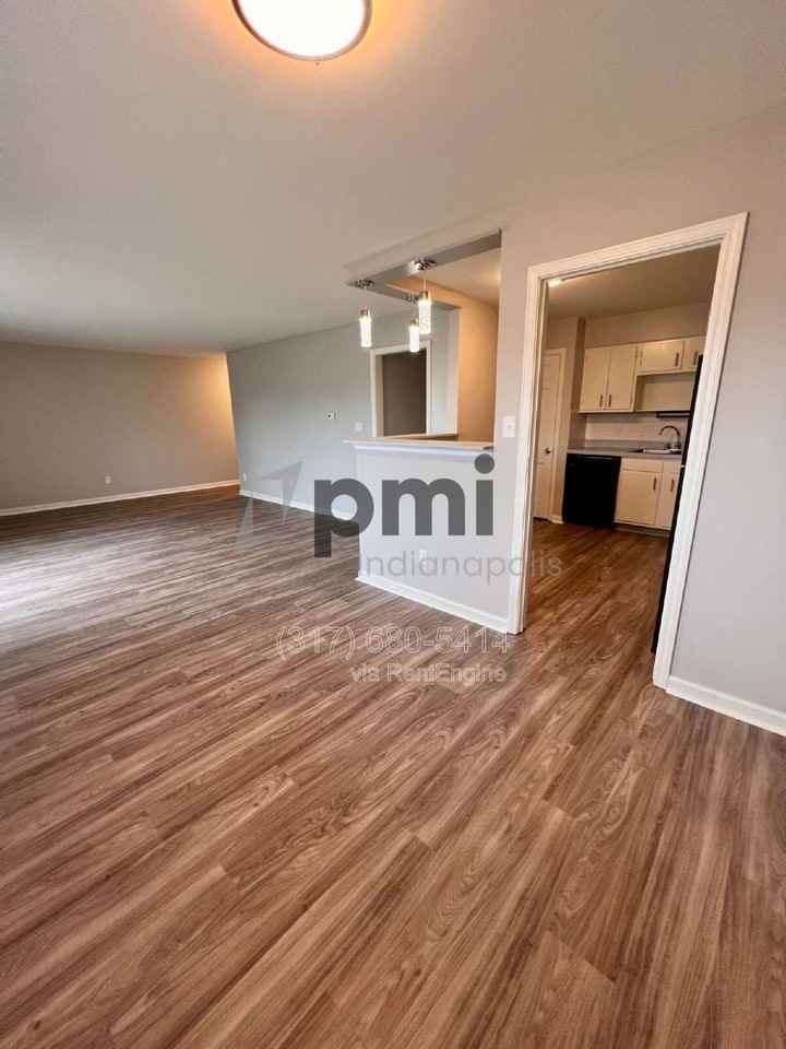 2917 E 47th St #B - Photo 5 of 29