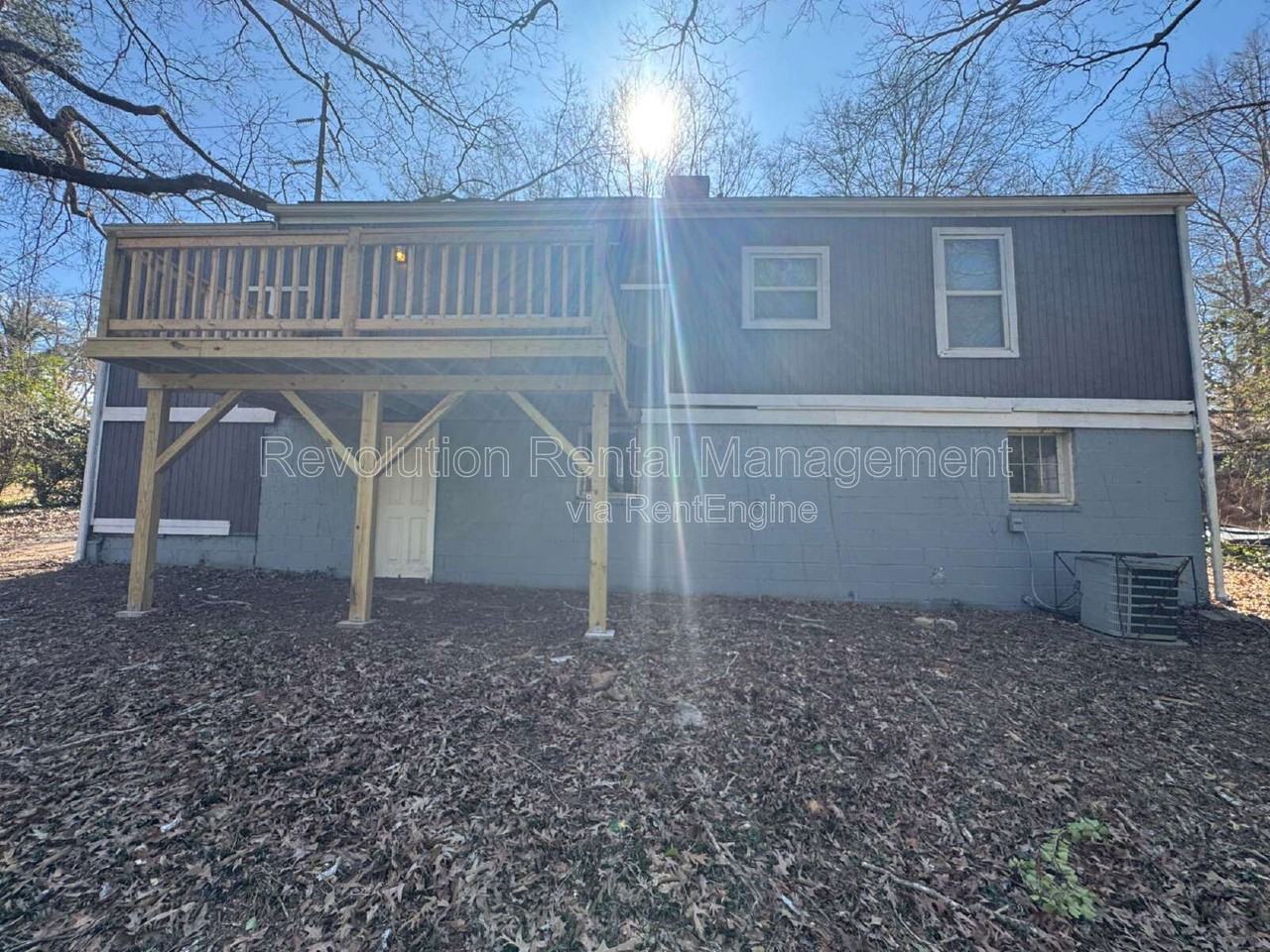 2648 Joyce Ave - Photo 2 of 15