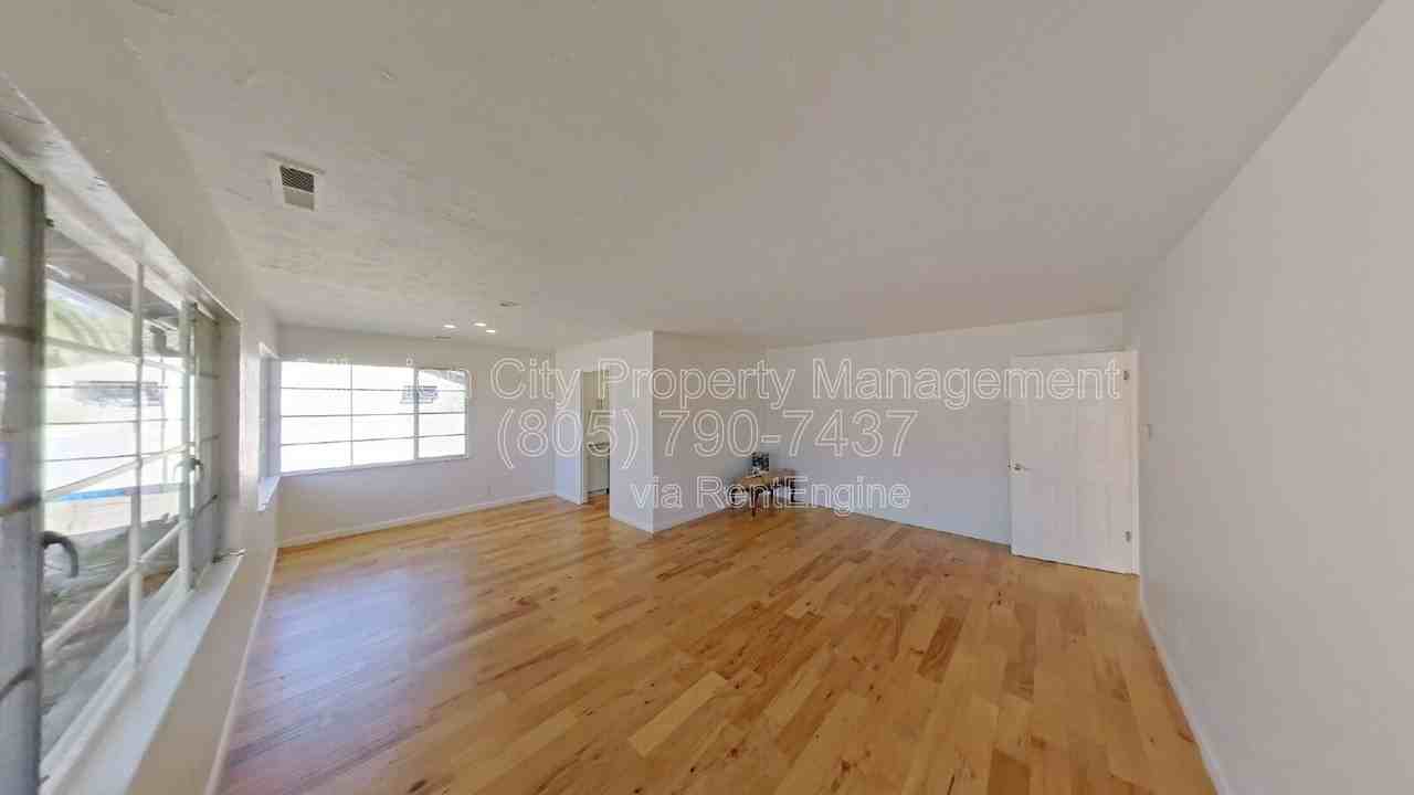 721 Eucalyptus Ave - Photo 3 of 20