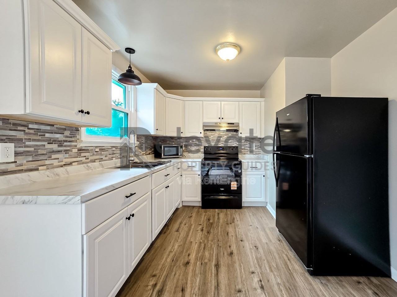 3206 Belmont Ave - Photo 3 of 23