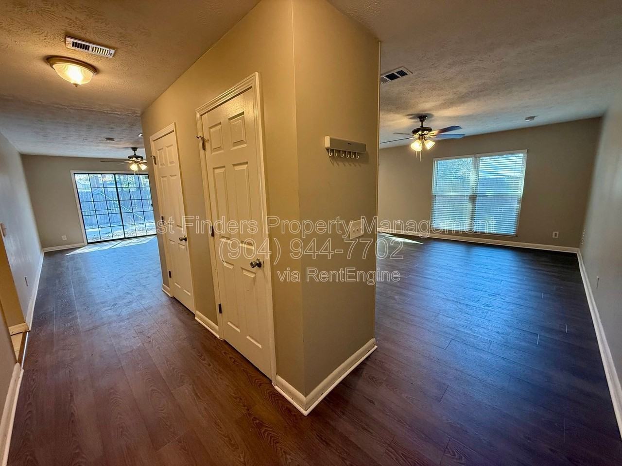 3336 Cypresswood Dr S - Photo 3 of 27