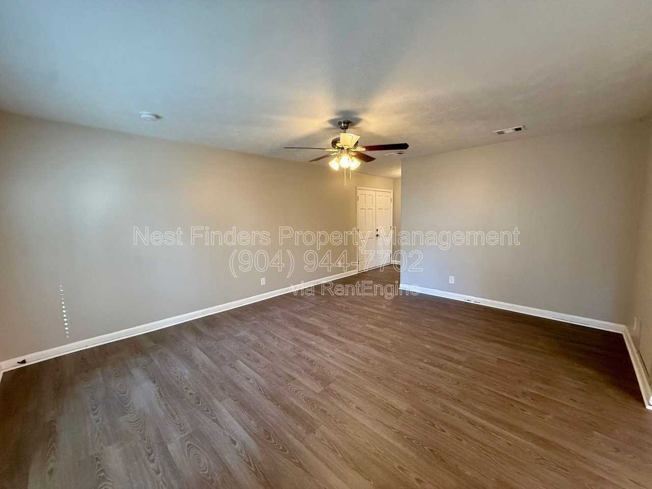 3336 Cypresswood Dr S - Photo 7 of 27