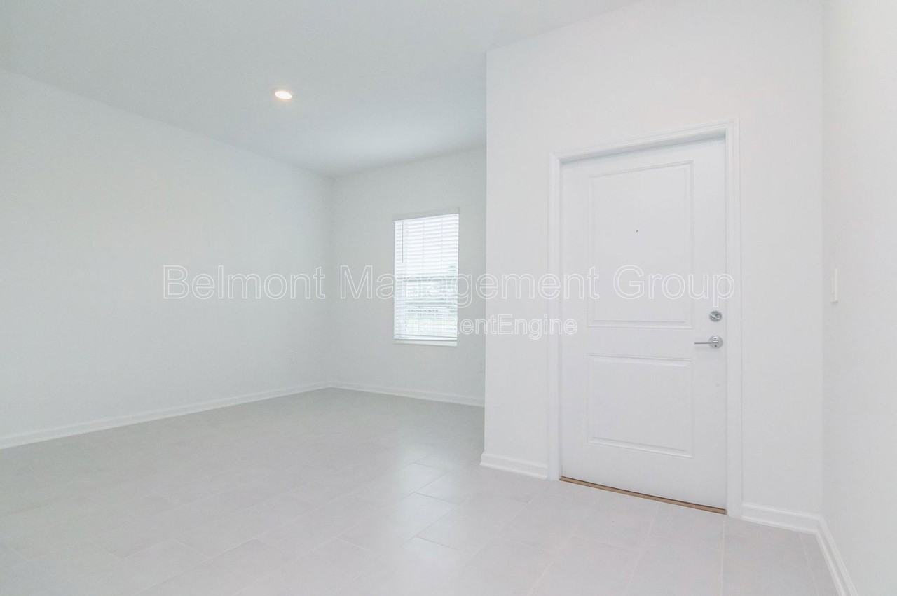 6414 Limberpine Aly - Photo 2 of 36