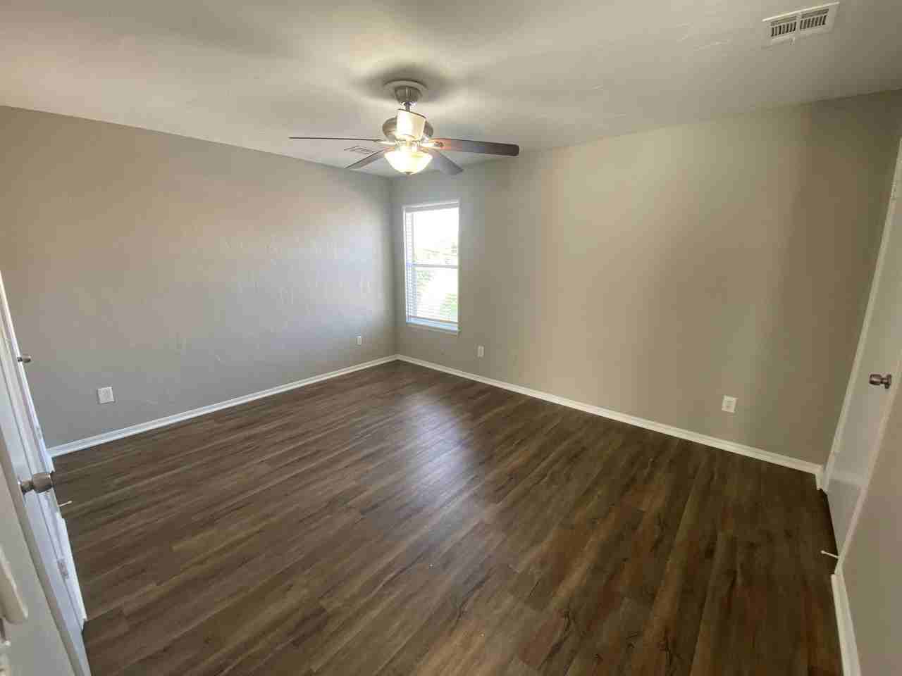 10125 N Pennsylvania Ave #1 - Photo 7 of 24