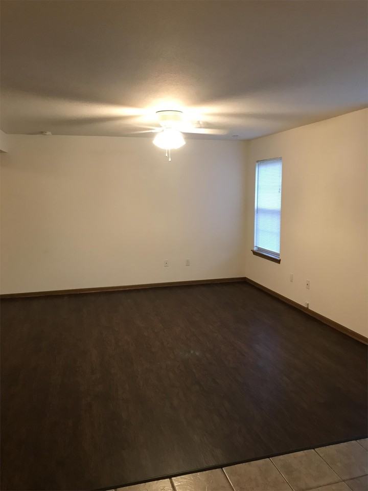 5103 Silver Mill Dr - Photo 6 of 9