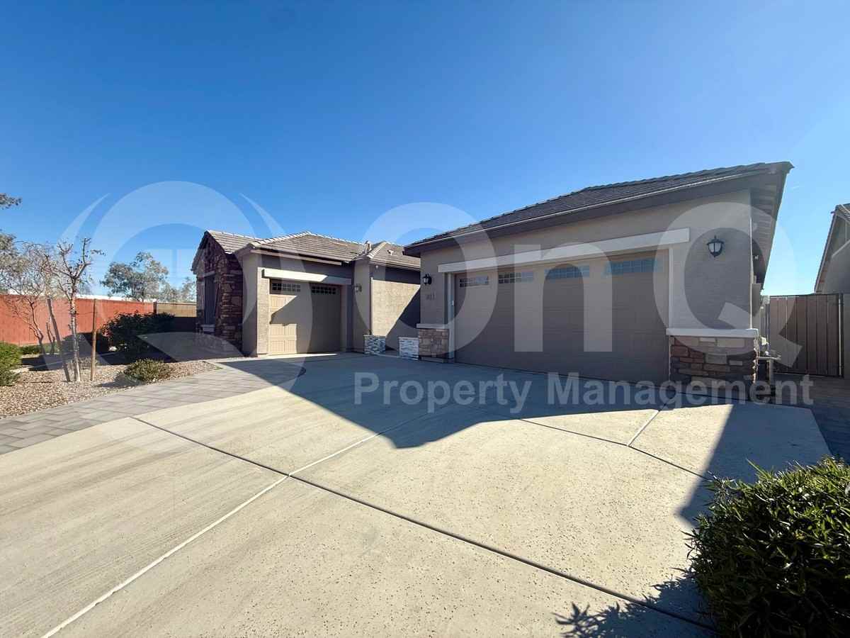 213 E Birchwood Pl - Photo 2 of 32