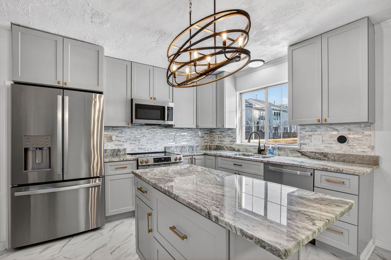 11302 Golden Eagle Pl - Photo 2 of 15