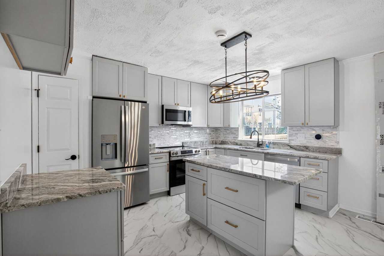 11302 Golden Eagle Pl - Photo 3 of 15