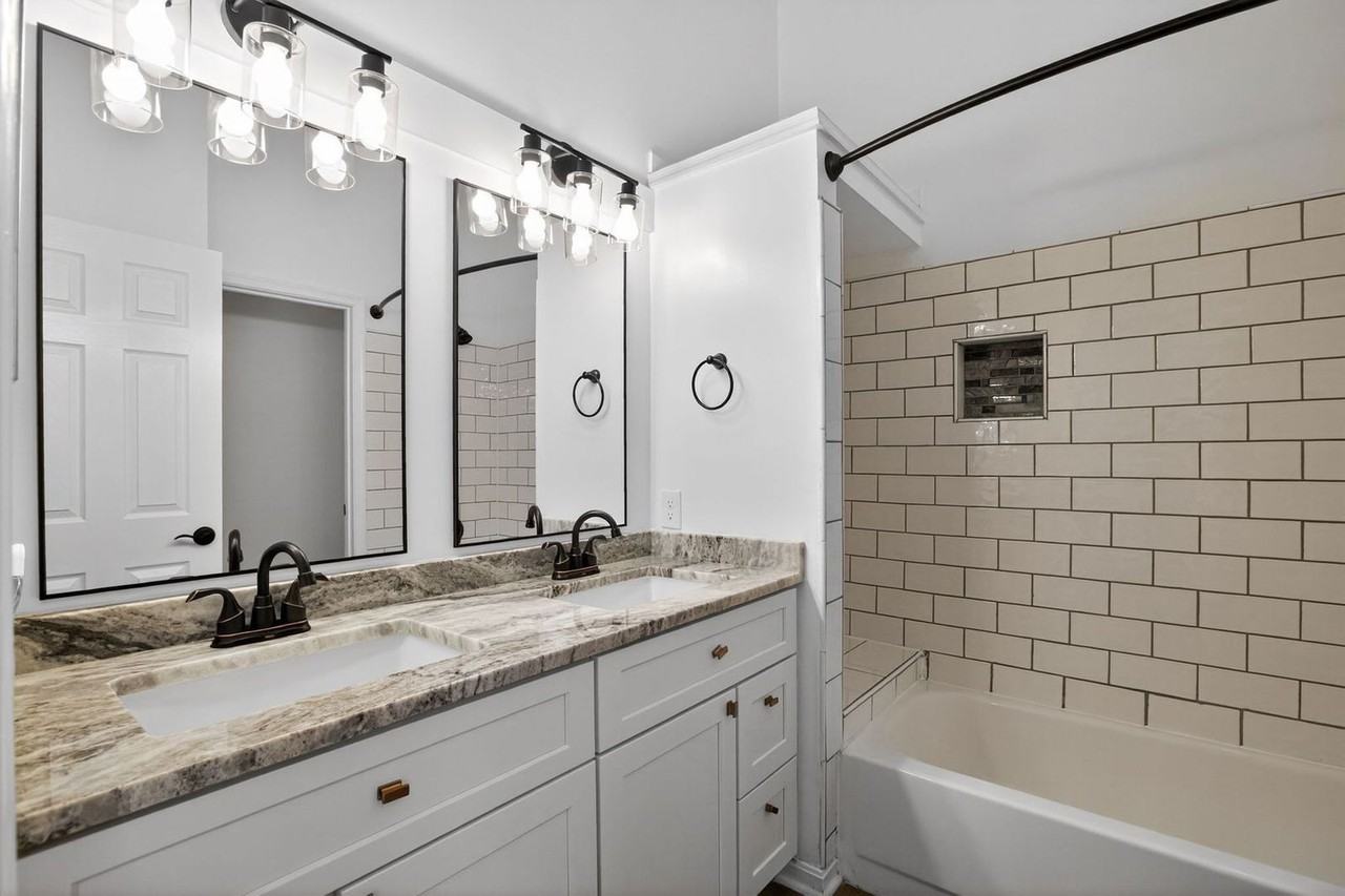 11302 Golden Eagle Pl - Photo 4 of 15