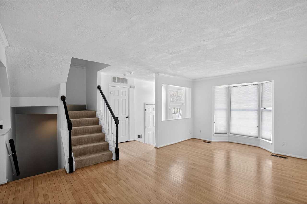 11302 Golden Eagle Pl - Photo 7 of 15