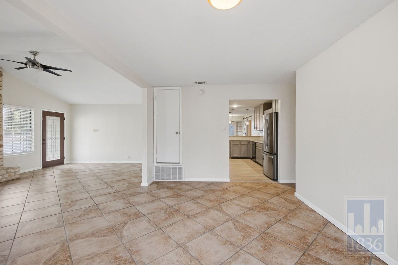 6201 Tara Dr - Photo 6 of 50