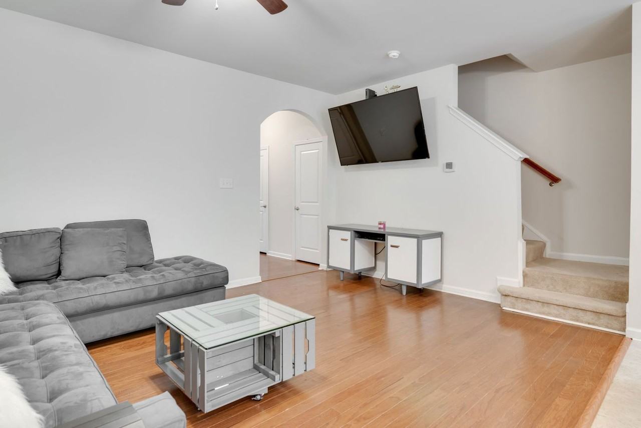 8992 Ringview Dr - Photo 6 of 29