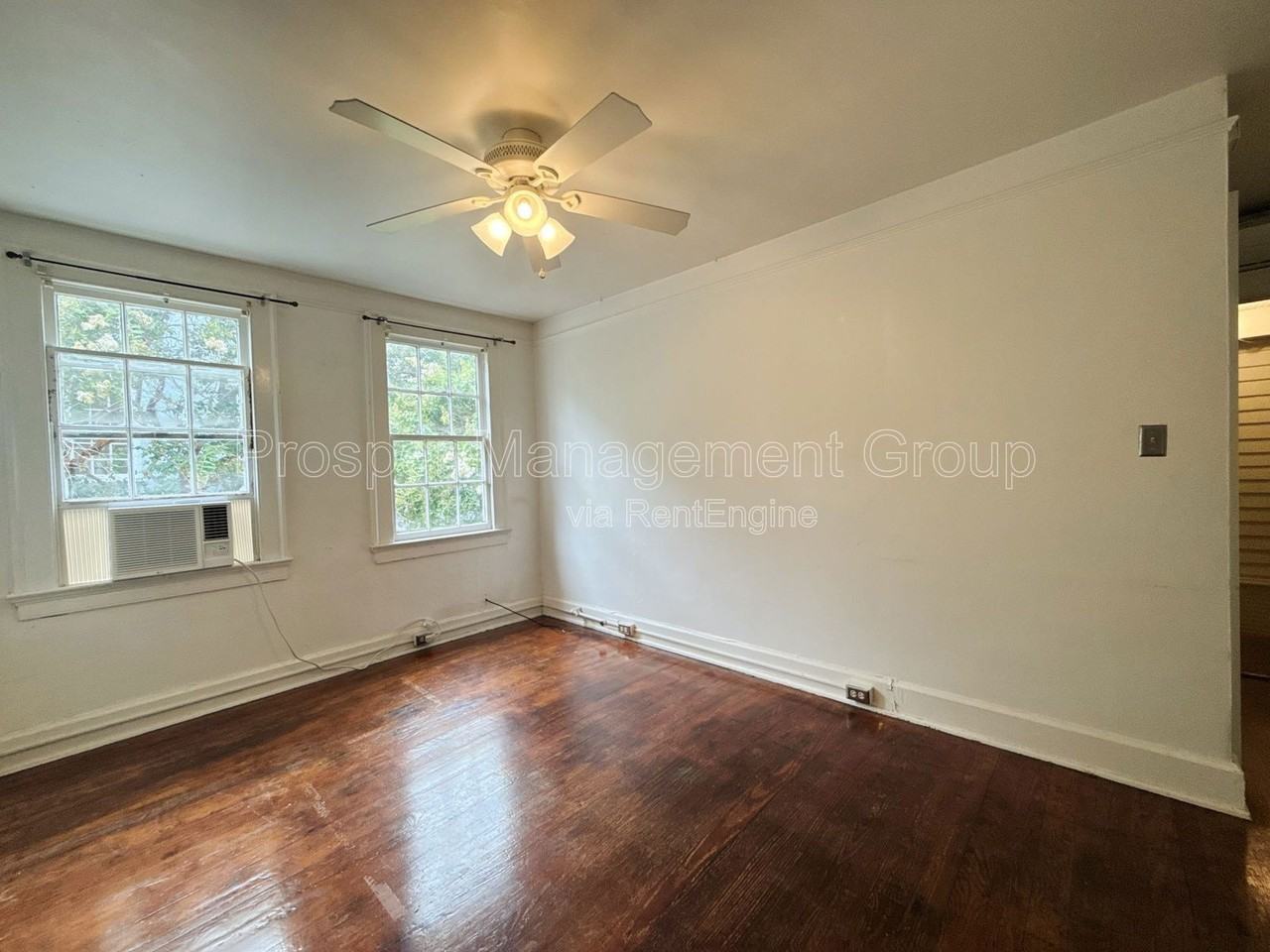 93 Tradd St - Photo 7 of 16