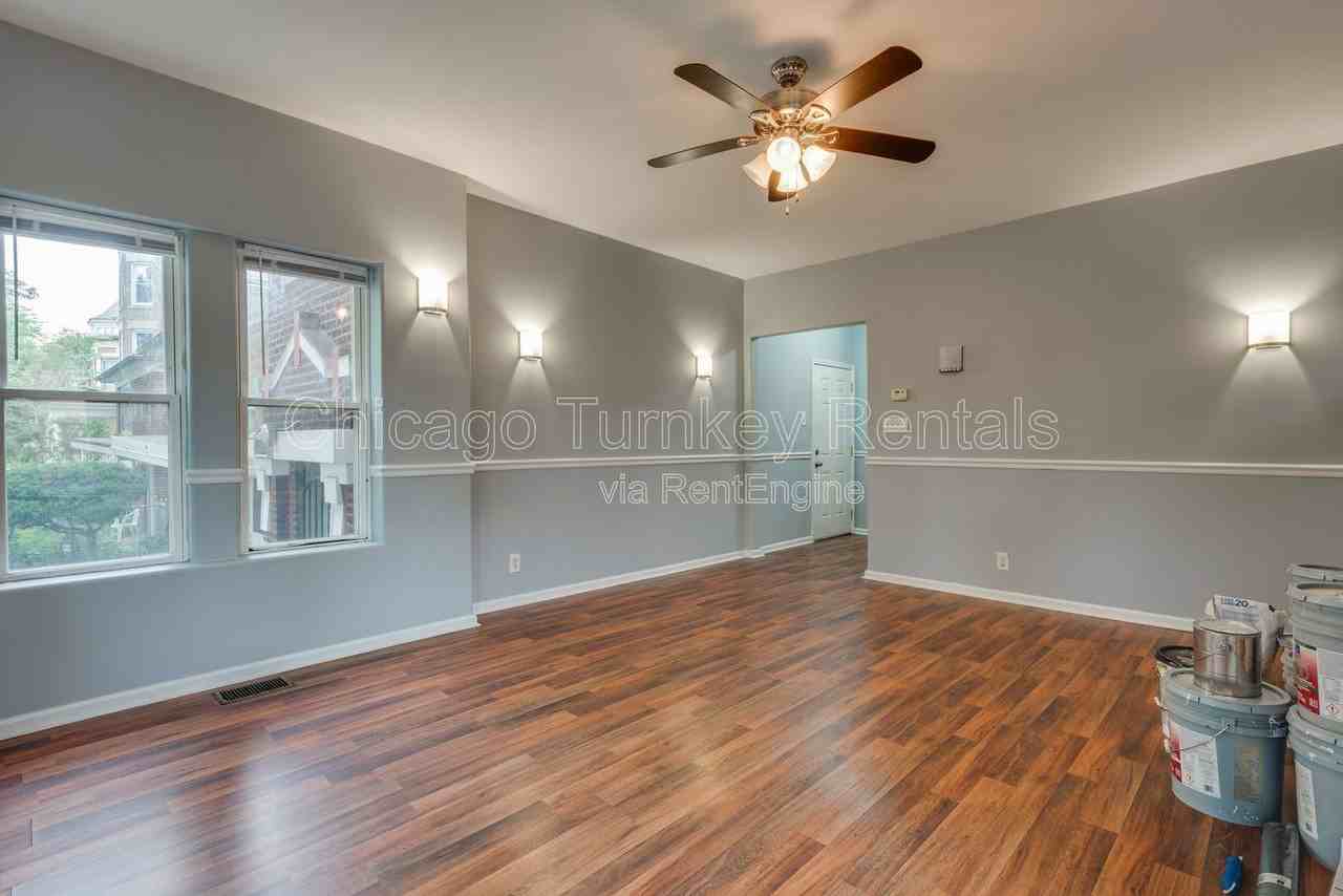 1326 E 72nd St #1 - Photo 2 of 10