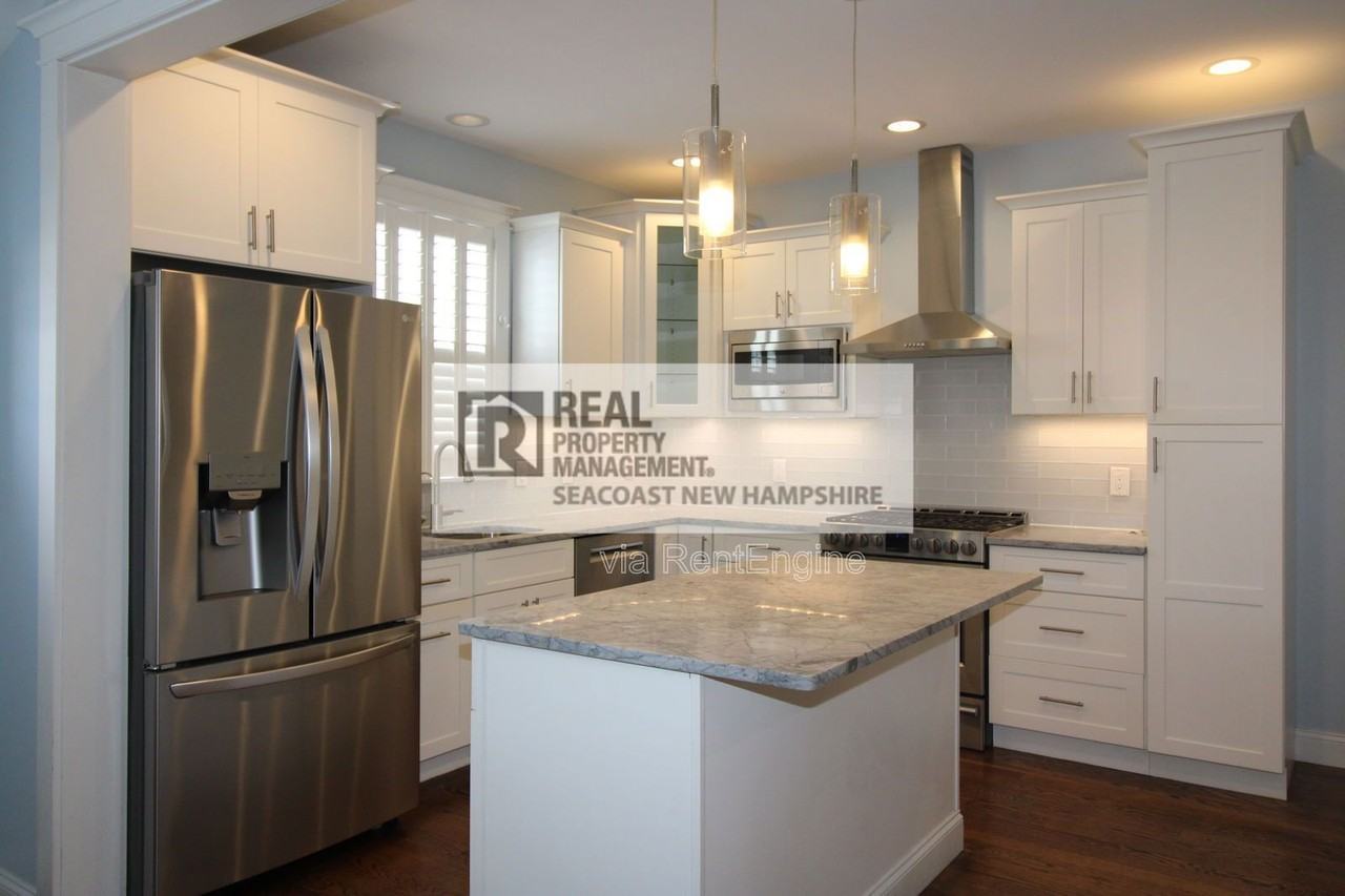 33 Columbia St - Photo 2 of 24